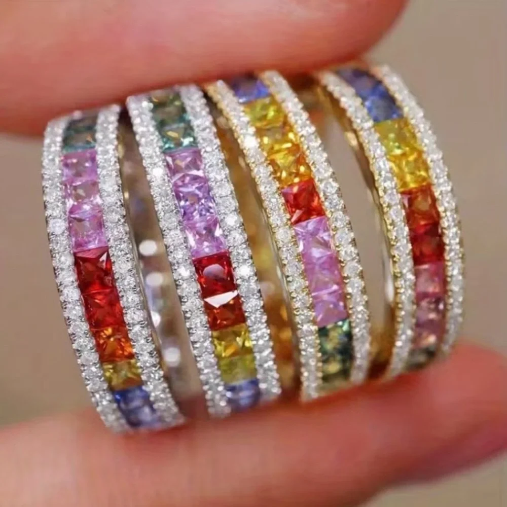 Beautiful Crystal Moissanite Multiple Stones and Gold Women's Ring - SIZE 8